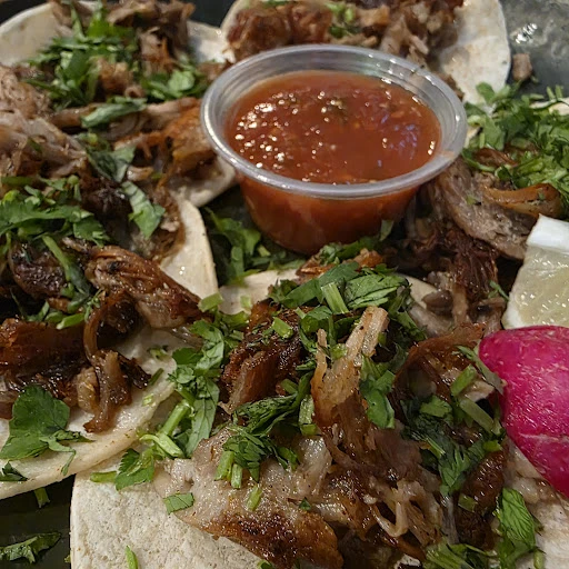 Los Reyes Restaurante Y Cantina photo 1
